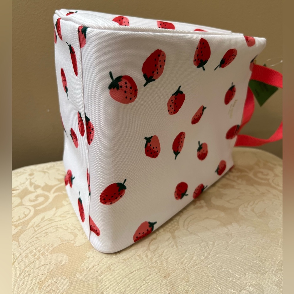 Kate Spade insulted Strawberry Print Bag - Picture 6 of 7